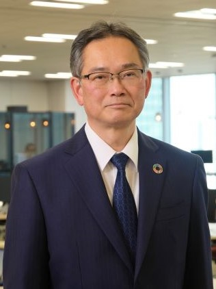 YOSIZUMI Fumio, President